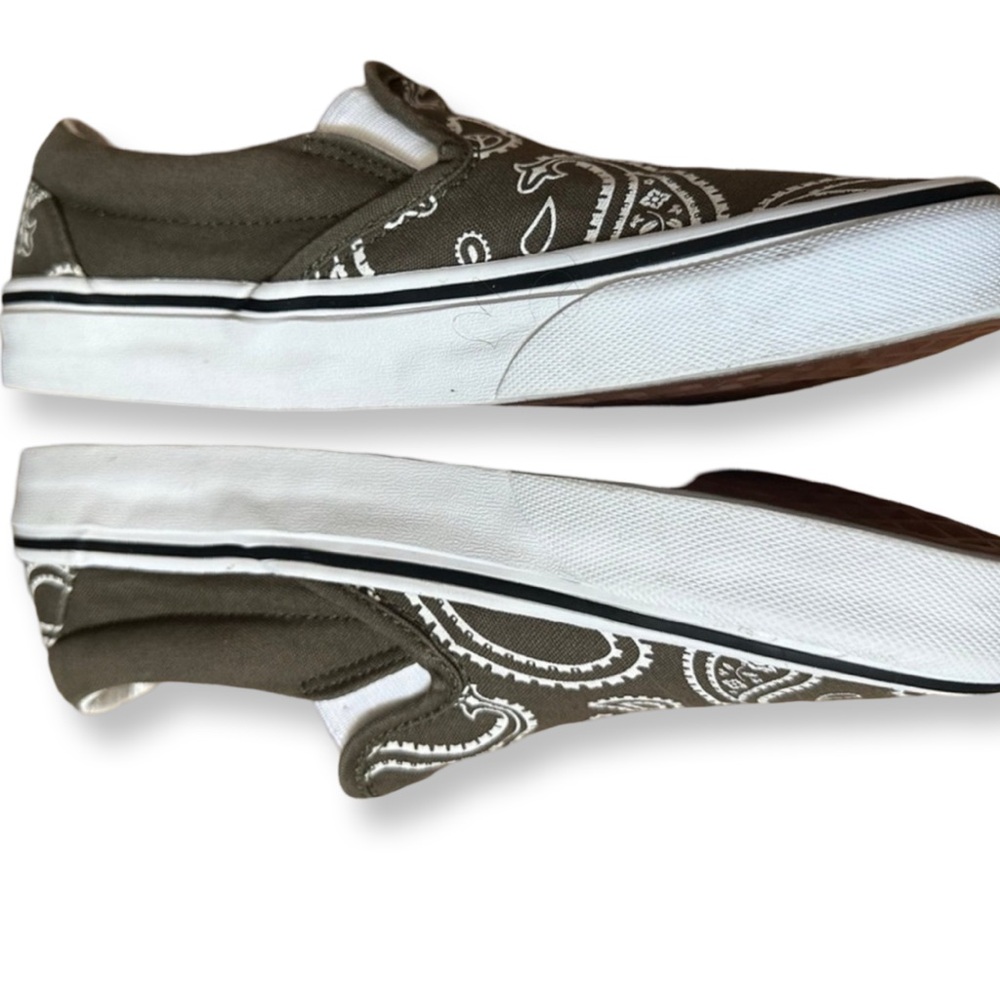 Vans Classic Slip-On Olive Green Paisley Bandana Sneakers Women’s Size 7 - Picture 6 of 12